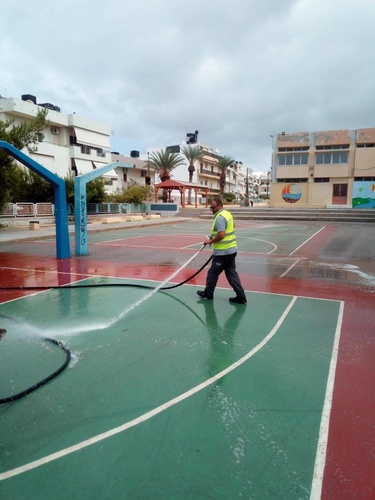 Πλύσιμο και προληπτική απολύμανση στα σχολεία από την Υπηρεσία Καθαριότητας του Δήμου Ηρακλείου